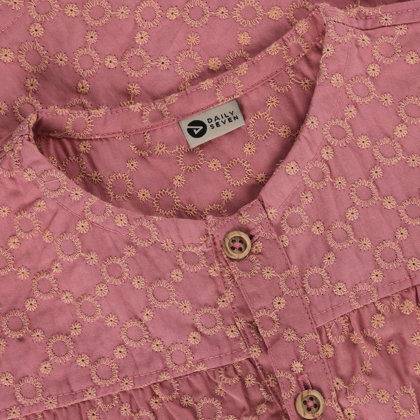 Daily7 blouse met broderie