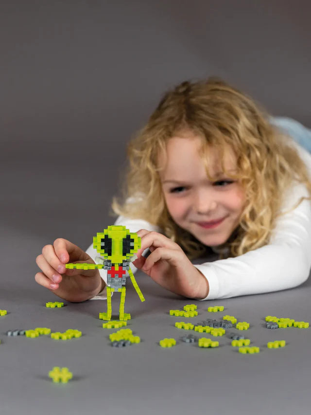 PLUS PLUS tube Alien