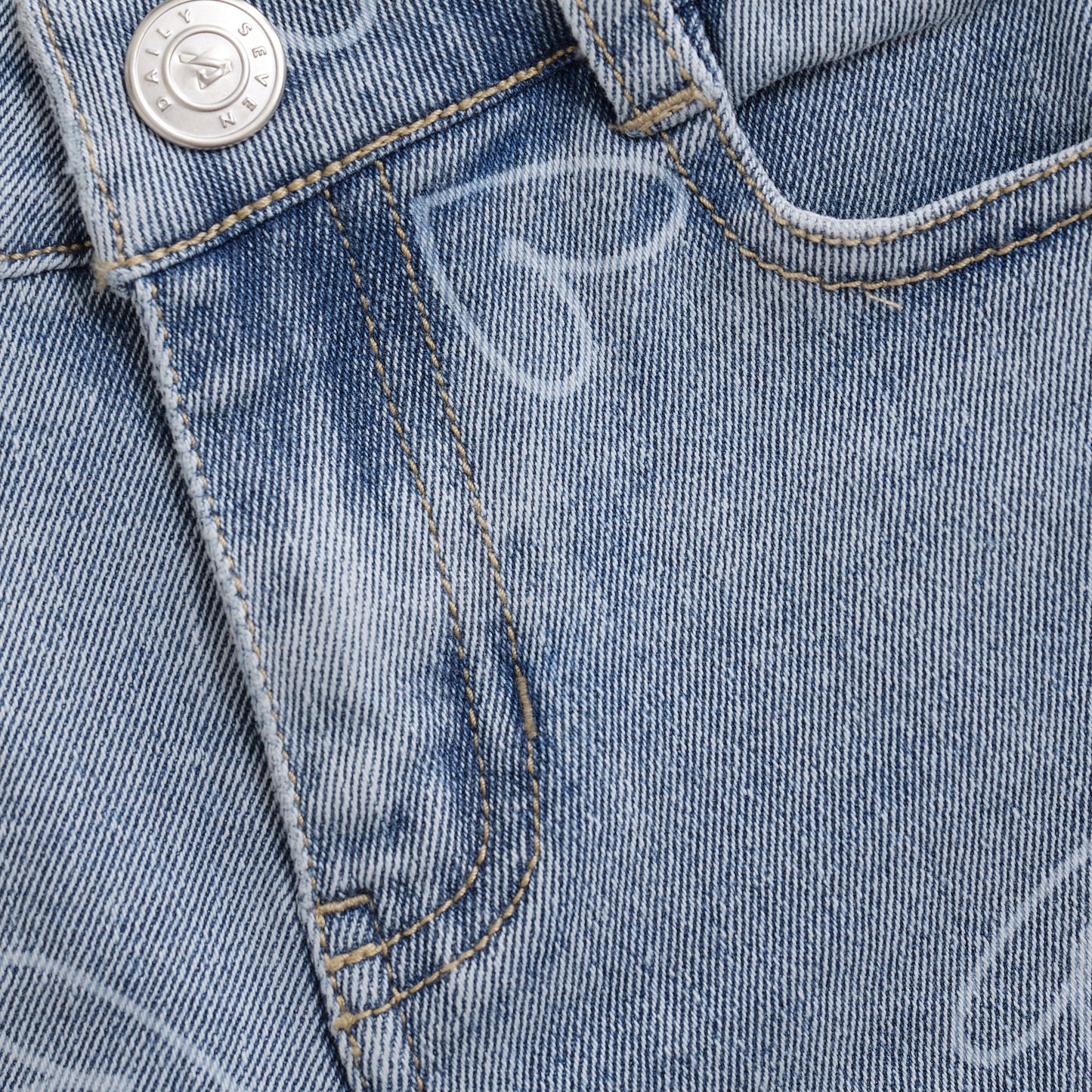 PRE-ORDER Dail7 Wide fit heart jeans