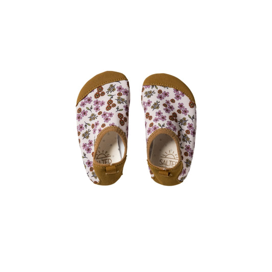 Salted stories watershoes